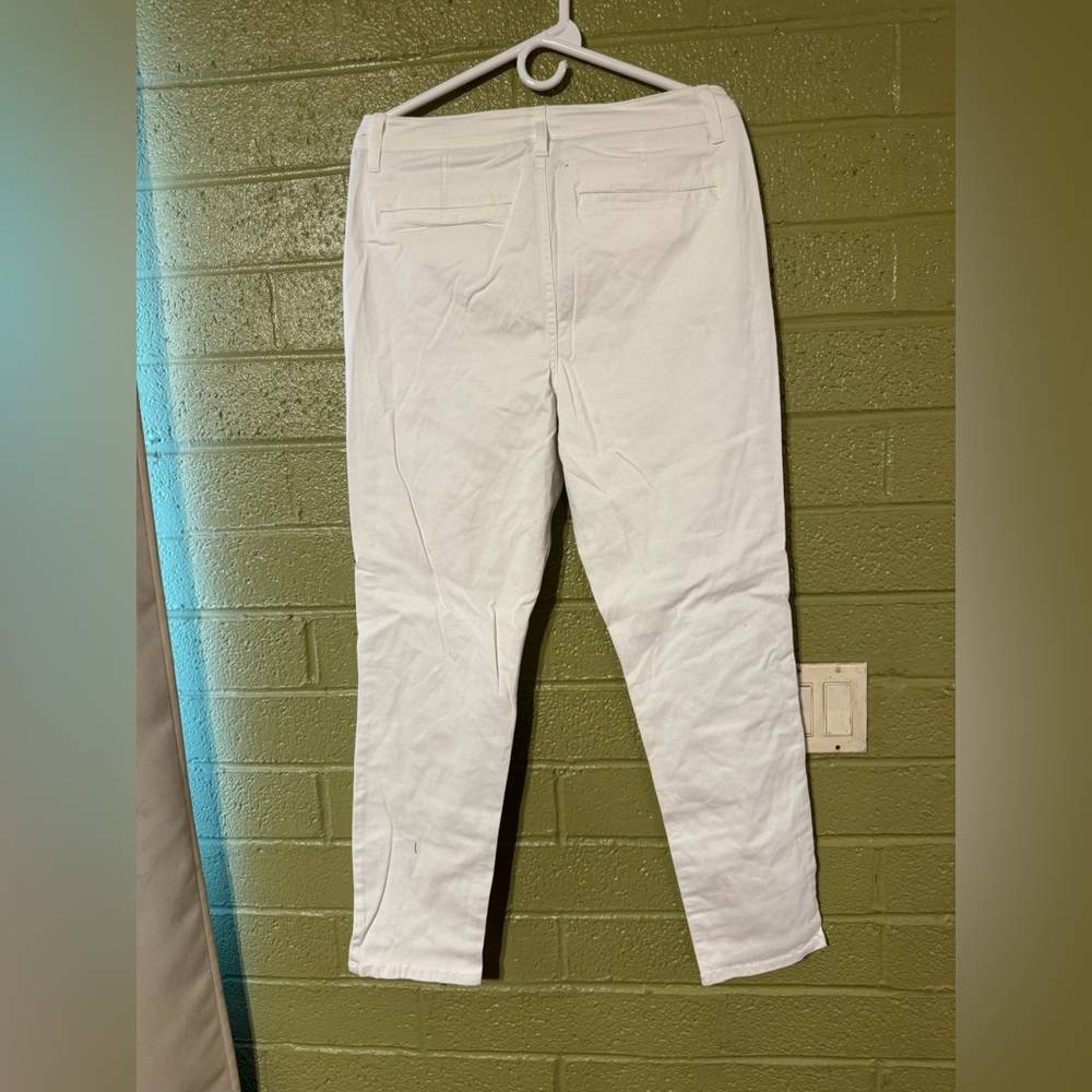 Market & Spruce White Chino Pants